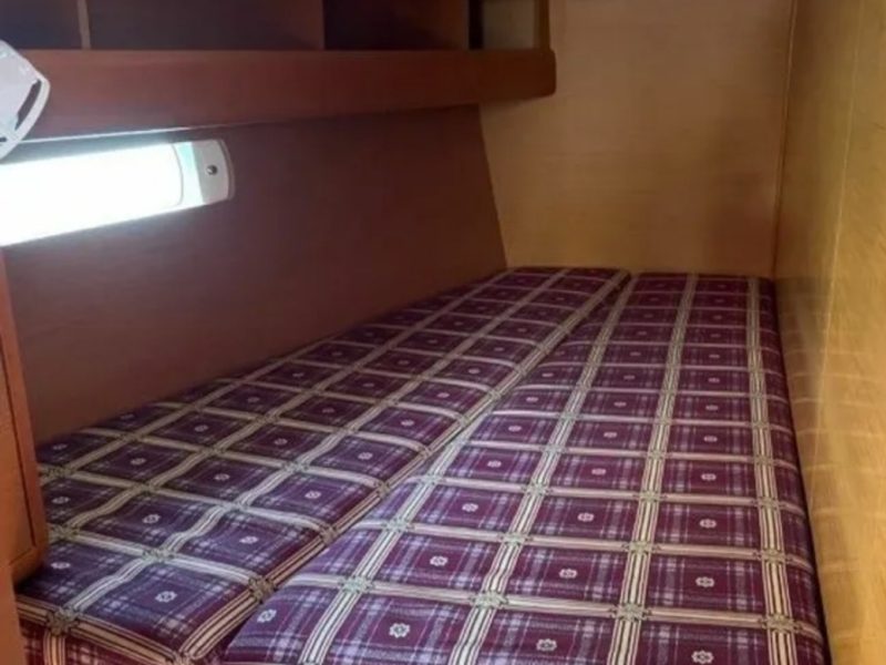 Jedrenje u Grckoj jedrilicom Jeanneau Sun Odyssey 469 iz Lefkade.