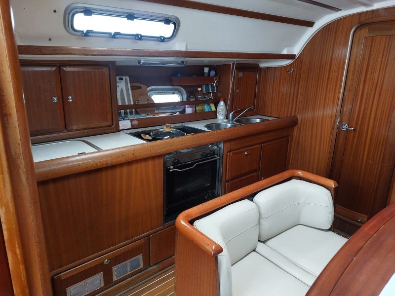 Bavaria 38