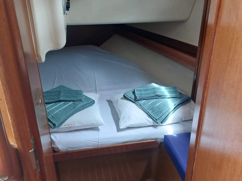 Bavaria 38