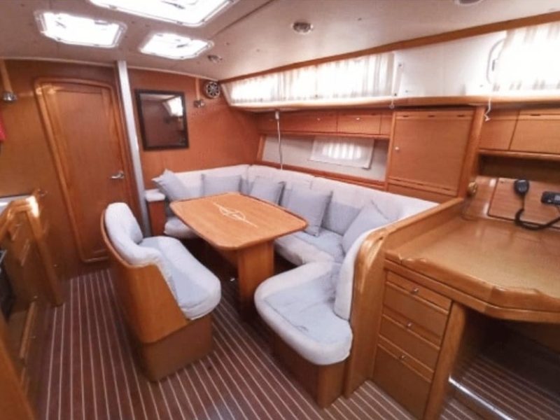 Bavaria Cruiser 40. Plovite oko Sporada sa SailorVibe.
