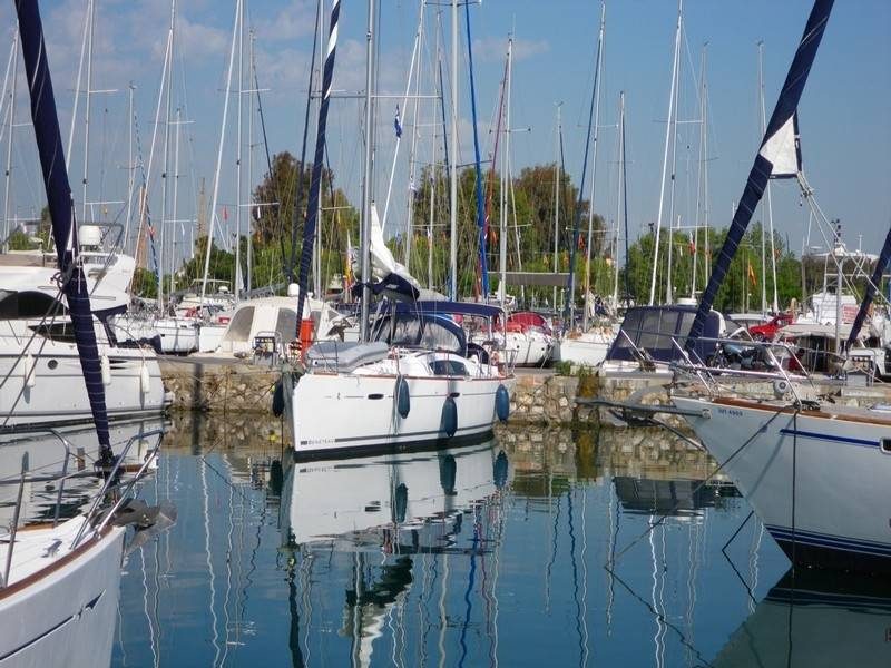 Jedrilica Beneteau Oceanis 43. Jedrenje u Grckoj
