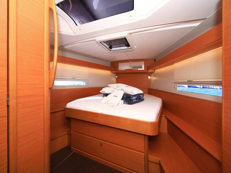 Dufour 430