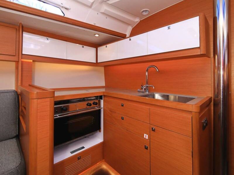 Dufour 430