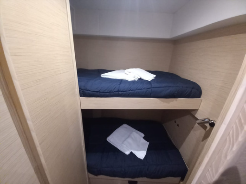 Jedrenje Sardinija katamaran Dufour 48