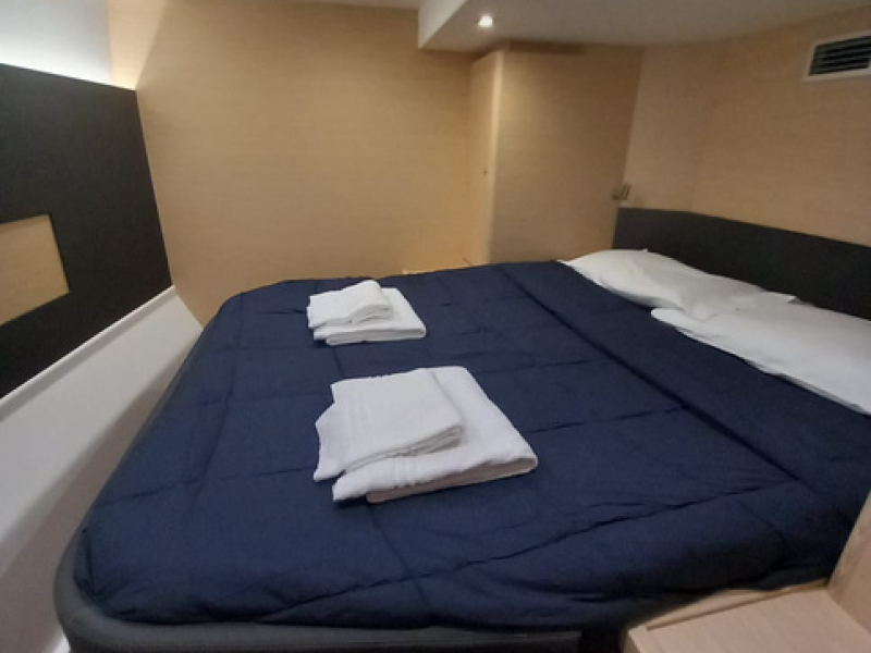 Jedrenje Sardinija katamaran Dufour 48
