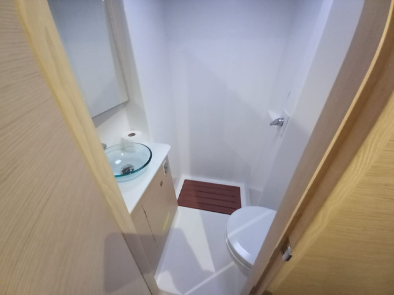 Jedrenje Sardinija katamaran Dufour 48