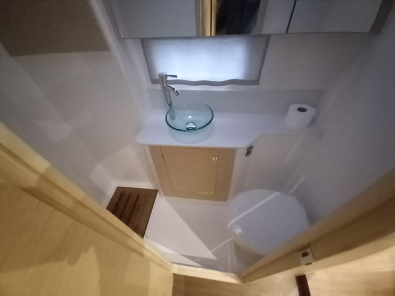 Jedrenje Sardinija katamaran Dufour 48
