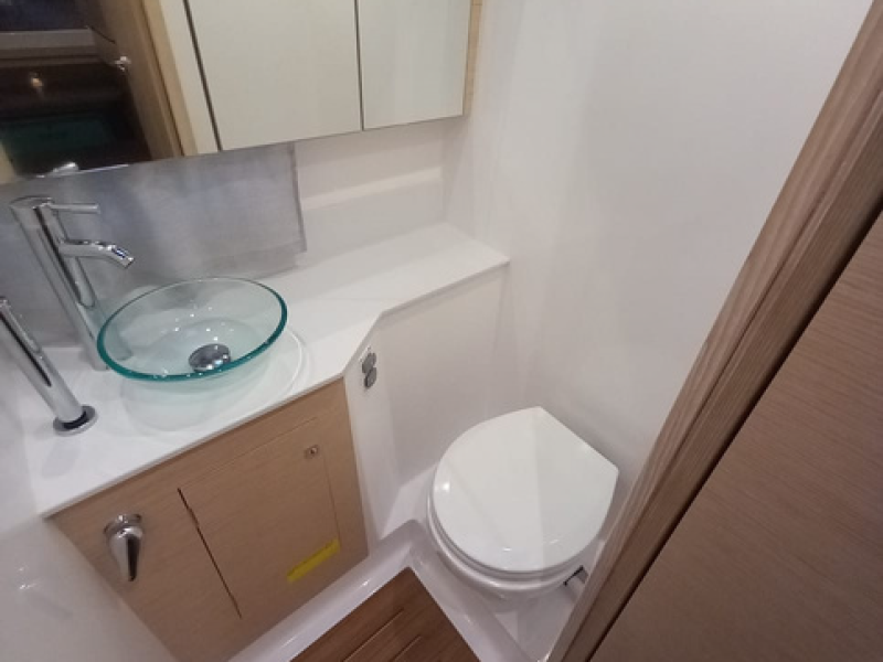 Jedrenje Sardinija katamaran Dufour 48