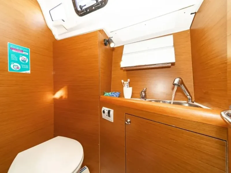 Jedrenje u Grckoj. Jedrilica Jeanneau Sun Odyssey 34,9 vas ceka u Volosu.
