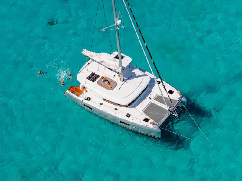 Lagoon 42
