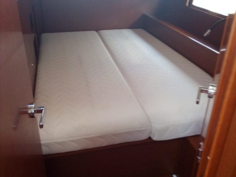 jedrenje Italija jedrilica Beneteau Oceanis 46,1