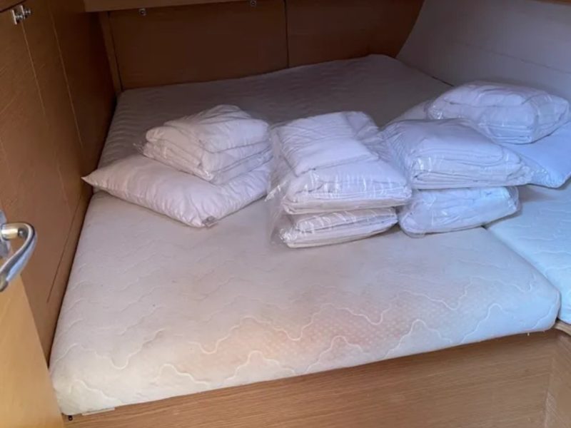 Jedrenje na Lefkadi, Jonsko more. Grčka. Jedrilica Dufour 460.
