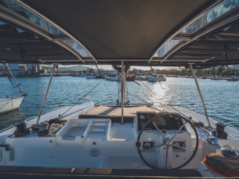 Jedrenje u Grckoj jedrilicom Lagoon 450 Fly iz Volosa.