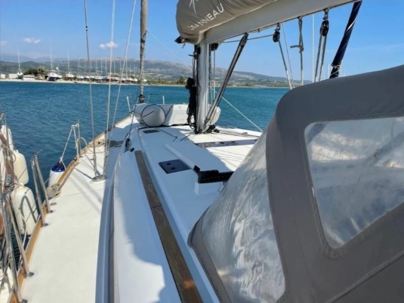 Jedrenje u Grckoj jedrilicom Jeanneau Sun Odyssey 469 iz Lefkade.